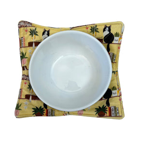 Cat Tales Microwave Bowl Cozy