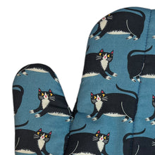 Load image into Gallery viewer, Midnight Meow Oven Mitt