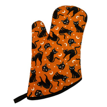 Load image into Gallery viewer, Fright Cat Oven Mitt
