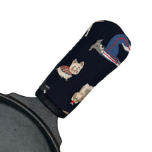 Load image into Gallery viewer, Pup Pack Cast Iron Skillet Mitt