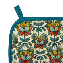 Load image into Gallery viewer, Cottage Bloom Pot Holder