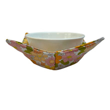 Load image into Gallery viewer, Vintage Wildflowers Microwave Bowl Cozy