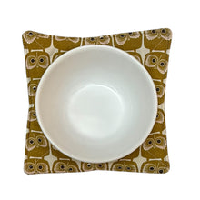 Load image into Gallery viewer, Gold Owls Microwave Bowl Cozy