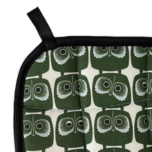 Load image into Gallery viewer, Green Owls Pot Holder