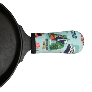 Oregon Love Cast Iron Skillet Mitt