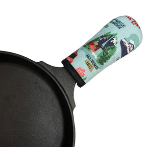 Oregon Love Cast Iron Skillet Mitt