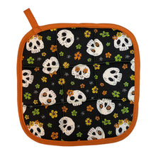 Load image into Gallery viewer, Skulls in Bloom Pot holder