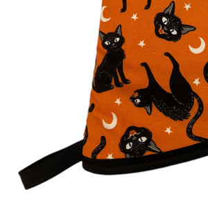 Scaredy Cat Oven Mitt