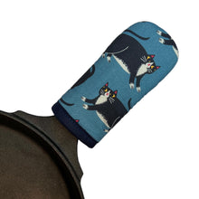 Load image into Gallery viewer, Midnight Meow Cast Iron Handle Mitt