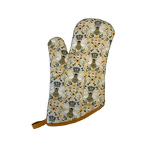 Load image into Gallery viewer, Queen Bee Oven Mitt