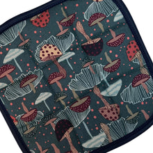 Load image into Gallery viewer, Mystic Mushrooms Pot Holder