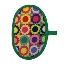 Load image into Gallery viewer, Granny Squares Mini Pincher Mitt