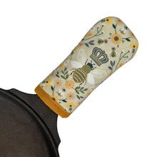 Load image into Gallery viewer, Queen Bee Cast Iron Handle Mitt