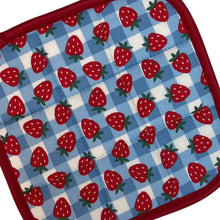 Load image into Gallery viewer, Strawberry Gingham Pot Holder