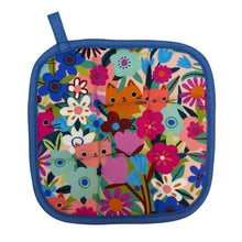 Load image into Gallery viewer, Garden Cats Pot Holder