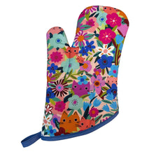 Load image into Gallery viewer, Garden Cats Oven Mitt