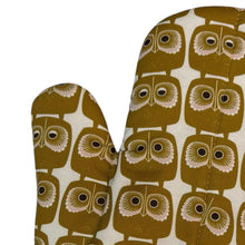 Load image into Gallery viewer, Gold Owls Oven Mitt