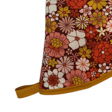 Load image into Gallery viewer, 70&#39;s Sunburst Oven Mitt