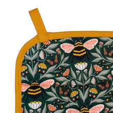 Load image into Gallery viewer, Bumble Bee Garden Pot Holder