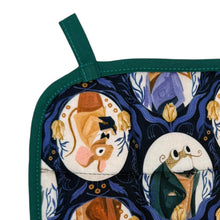 Load image into Gallery viewer, Dapper Animals Pot Holder