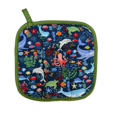 Load image into Gallery viewer, Undersea Adventure Pot Holder