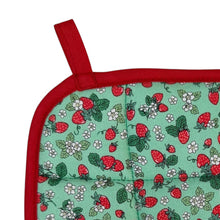 Load image into Gallery viewer, Strawberry Patch Pot Holder