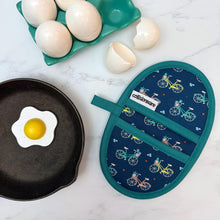 Load image into Gallery viewer, Bicycles Mini Pincher Mitt
