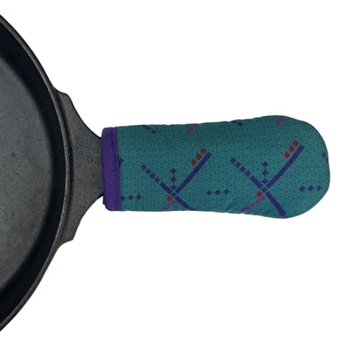 PDX Carpet Cast Iron Skillet Mitt