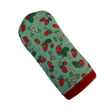 Load image into Gallery viewer, Strawberry Patch Cast Iron Skillet Mitt