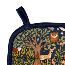 Load image into Gallery viewer, Forest Friends Pot Holder