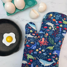 Load image into Gallery viewer, Undersea Adventure Oven Mitt