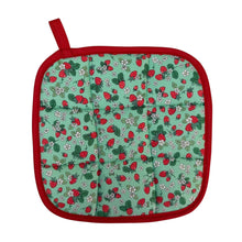 Load image into Gallery viewer, Strawberry Patch Pot Holder