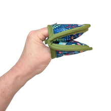 Load image into Gallery viewer, Undersea Adventure Mini Pincher Mitt
