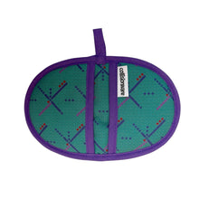 Load image into Gallery viewer, PDX Carpet Mini Pincher Mitt