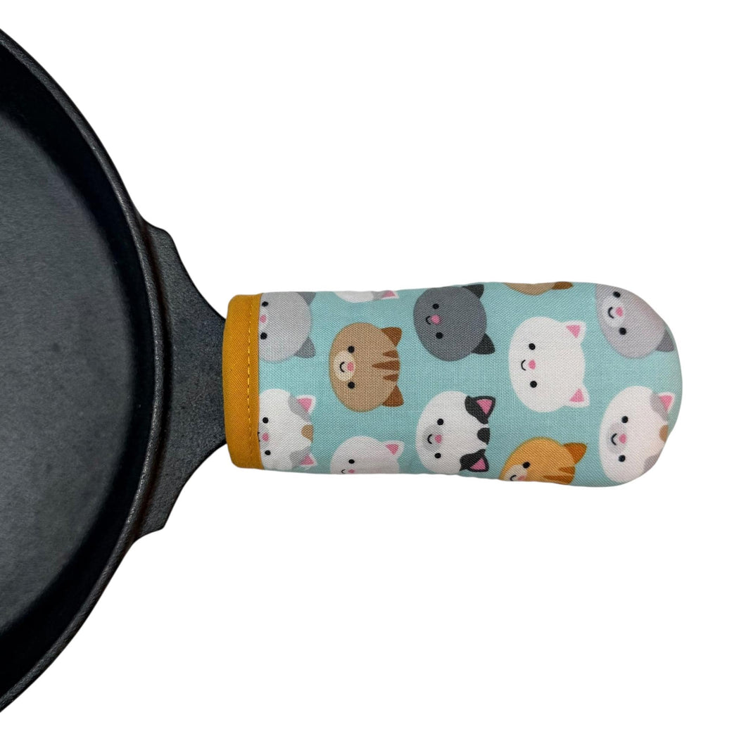 Kitty Crew Cast Iron Skillet Mitt