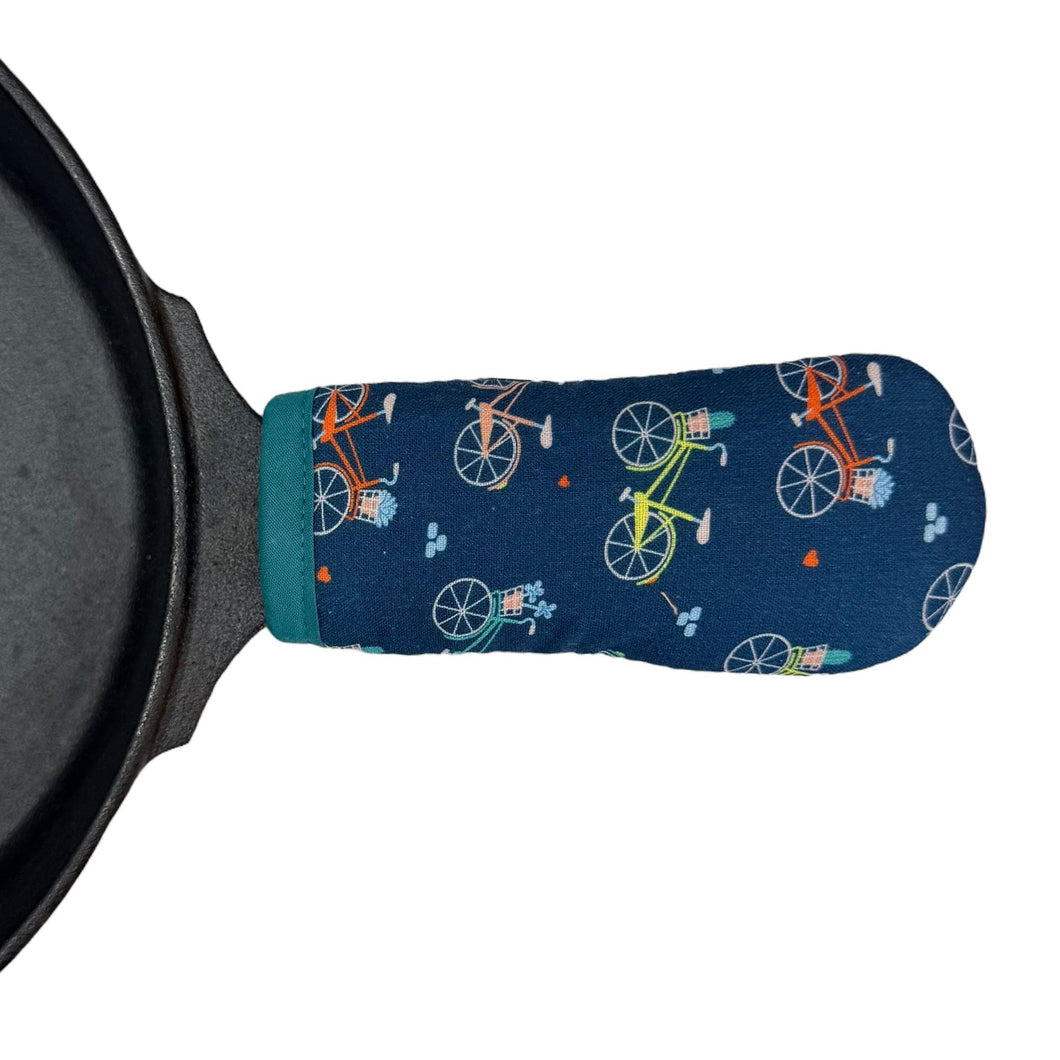 Bicycles Cast Iron Skillet Mitt