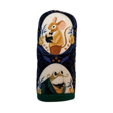 Load image into Gallery viewer, Dapper Animals Cast Iron Skillet Mitt