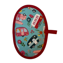 Load image into Gallery viewer, Trailers Mini Pincher Mitt