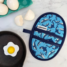 Load image into Gallery viewer, Ocean Crew Mini Pincher Mitt