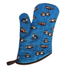 Load image into Gallery viewer, Otters Oven Mitt
