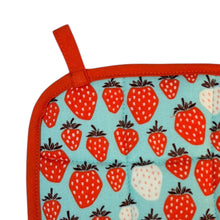 Load image into Gallery viewer, Strawberries Pot Holder