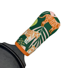 Load image into Gallery viewer, Jungle Tiger Cast Iron Handle Mitt