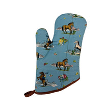 Load image into Gallery viewer, Cowgirl Rides On Oven Mitt