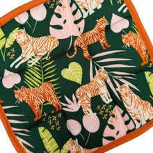 Load image into Gallery viewer, Jungle Tiger Pot Holder