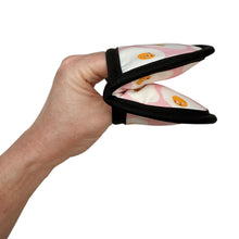 Load image into Gallery viewer, Fried Eggs Mini Pincher Mitt