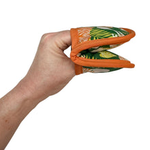 Load image into Gallery viewer, Jungle Tiger Mini Pincher Mitt