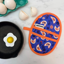 Load image into Gallery viewer, Folky Chicken Mini Pincher Mitt