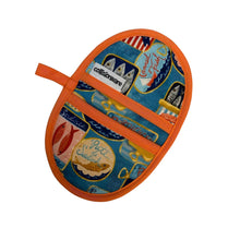 Load image into Gallery viewer, Sardines Mini Pincher Mitt