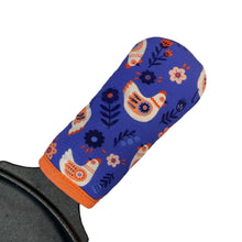 Load image into Gallery viewer, Folky Chicken Cast Iron Handle Mitt