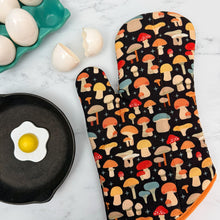 Load image into Gallery viewer, Mod Mushrooms Oven Mitt